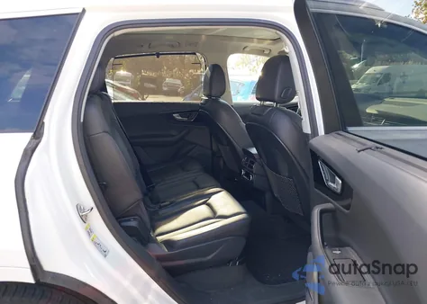 2017 Audi Q7 3.0T Premium из США, поврежденный, VIN WA1VAAF79HD002924